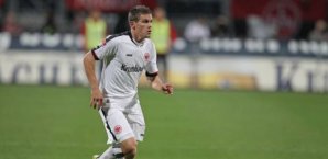 Sebastian Jung ist heiß begehrt. Sebastian Jung,Eintracht Frankfurt