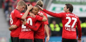 Die Leverkusener bedanken sich bei Sidney Sam sidney sam, bayer 04 leverkusen