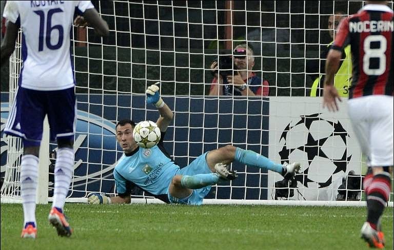 Silvio Proto vom RSC Anderlecht hielt seinen Kasten in Mailand sauber