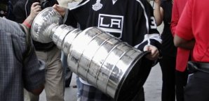 Der Stanley Cup macht Station in Deutschland Stanley Cup