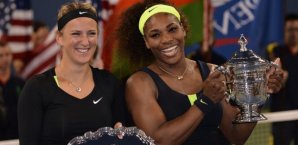 Victoria Azarenka und Serena Williams mit ihre US Open-Trophäen Victoria Azarenka, Serena Williams, US Open, Tennis