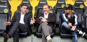 Michael Zorc, Hans-Joachim Watzke und Ilkay Gündogan erfreuen sich am BVB Fußball,BVB,Watzke,Zorc,Gündogan