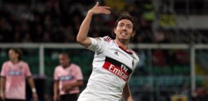 Riccardo Montolivo bejubelt den Anschlusstreffer Fußball,Mialn,Montolivo