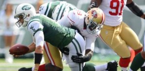 Hat Mark Sanchez (li.) bei den New York Jets noch seinen Spaß? Mark,sanchez,new,york,jets,quarterback,sack,san,franciso,49ers