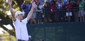 Martin Kaymer bejubelt den Putt zum Sieg. Martin Kaymer, Europa