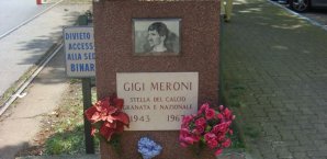 Gigi Meroni - ein Gedenkstein erinnert an der Unglücksstelle an seinen Tod Meroni,Turin,Gedenkstein