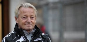 Lorenz-Günther Köstner darf sich weiter Hoffnungen machen VfL Wolfsburg, Lorenz-Günther Köstner