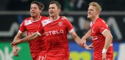 Andreas Lambertz, Oliver Fink und Johannes van den Bergh bejubeln das 2:0 Andreas Lambertz, Oliver Fink, Johannes van den Bergh, fortuna düsseldorf