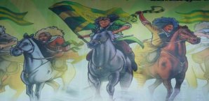Anzhi Makhachkala: Samuel Eto´o und Coach Guus Hiddink auf einem Fanplakat Anzhi Makhachkala,Samuel Eto´o,Guus Hiddink
