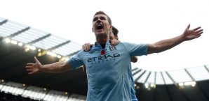 Jubelt Edin Dzeko bald für Borussia Dortmund? Edin Dzeko, Manchester City