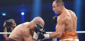 Mehdi Bouadla muss eine Linke von Arthur Abraham einstecken Arthur Abraham, Mehdi Bouadla