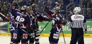 Die Eisbären gewannen knapp eisbären,berlin,jubel,adler,mannheim
