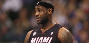 LeBron James ärgerte sich über sich selbst lebron,james,miami,heat,halbporträt