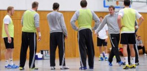 Martin Heuberger hatte die Seinen in Steinbach um sich versammelt martin,heuberger,dhb,steinbach,halle,lehrgang,anweisungen