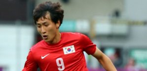 Dong-Won Ji traf für seinen neuen Arbeitgeber Dong-Won Ji,Augsburg