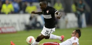 Arthur Boka (li.) steht im Aufgebot der Elfenbeinküste Heiko Westermann,Artur Boka,HSV,VfB Stuttgart