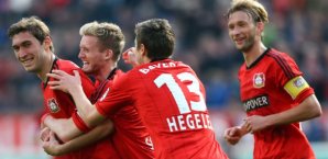 Bayer Leverkusen marschiert Richtung Champions League bayer leverkusen, jubel