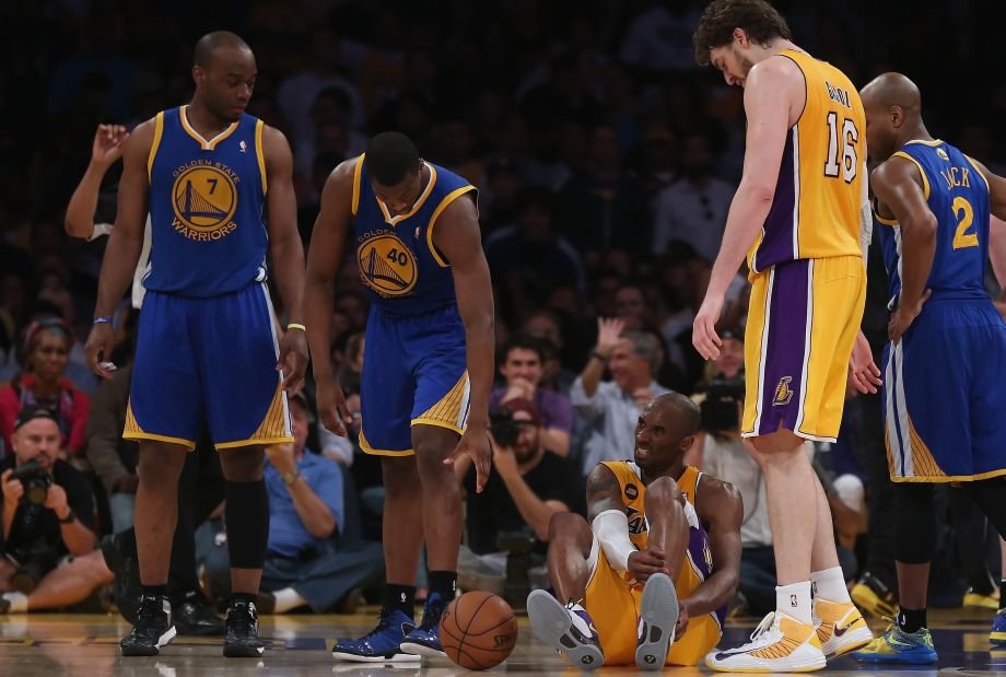 Kobe Bryant fehlt den Los Angeles Lakers verletzt