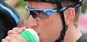 Giro d&#39;Italia: Bradley Wiggins fällt bei Etappensieg von <b>Adam Hansen</b> zurück - bradley-wiggins-giro-ditalia-271124-298x145