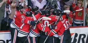 Nach dem Siegtreffer brachen alle Dämme chicago,blackhawks,nhl,playoffs