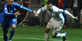 Vedad Ibisevic (re.) wird auch gegen Lettland wieder für Bosnien auflaufen Vedad Ibisevic, Bosnien