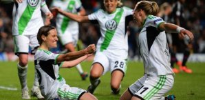 Großer Jubel beim VfL Wolfsburg über das entscheidende 1:0 VfL Wolfsburg, Champions League Sieger, Frauen