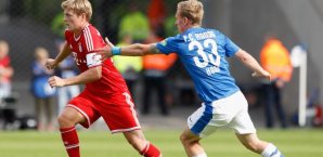 Toni Kroos am Ball Toni Kroos,FC Bayern München