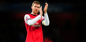 Per Mertesacker entschuldigte sich für den Auftritt seines Teams gegen Liverpool Per Mertesacker,FC Arsenal,Fussball