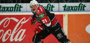 Rutschten ab: John Tripp und die Haie Haie