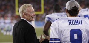 Jerry Jones,Tony Romo,NFL,Dallas Cowboys