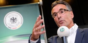 Helmut Sandrock ist seit 2012 Generalsekretär des DFB Helmut Sandrock