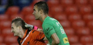 Mark Brighitti (r.) gilt als einer der besten Keeper in der A-League Mark Brighitti
