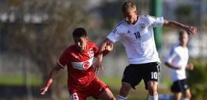 Orkan Cinar (l.) wechselt zum VfL Wolfsburg Orkan Cinar