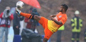 Phil Ofosu-Ayeh wird sich dem VfR Aalen anschließen Phil Ofosu-Ayeh