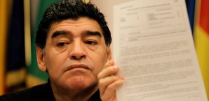 Maradona musste erneut vor dem italienischen Gericht erscheinen Diego Maradona