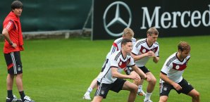 Joachim Löw tüftelt vermutlich an einer alternativen Formation seiner Start-Elf Joachim Löw