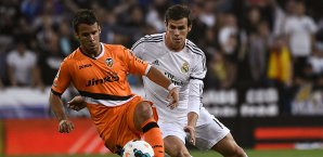 Juan Bernat (l.) verstärkt den FC Bayern Bernat