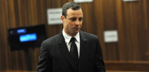 Oscar Pistorius ist wegen Mordes angeklagt Oscar Pistorius