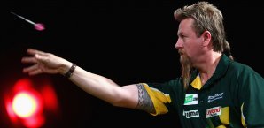 Simon Whitlock darf sich über einen Turniersieg freuen Simon Whitllock