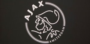 Drei Jugendspieler von Ajax Amsterdam sollen eine Polizistin attackiert haben Ajax Amsterdam