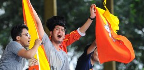 Die Bhutan-Fans konnten ihr Glück kaum fassen Bhutan-Fans