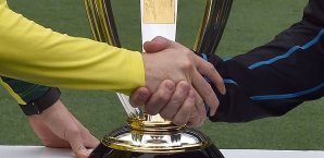 Zyperns Fußball-Verbände sind auf dem Weg zur Wiedervereinigung Handshake