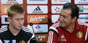 Marc Wilmots und Kevin de Bruyne bei einer Pressekonferenz Kevin de Bruyne, Marc Wilmots, Belgien