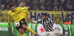 Mats Hummels (l.) flog mit dem BVB aus der CL Mats Hummels