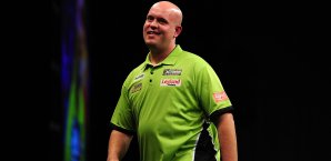 Michael Van Gerwen hat sich locker gegen Phil Taylor durchgesetzt Michael Van Gerwen