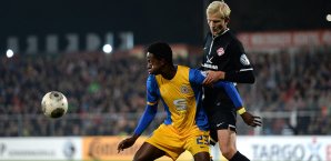 Für Mushaga Bakenga (l.) geht es nach Norwegen Mushaga Bakenga
