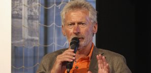 Paul Breitner sieht eine verlogene Mentalität im Doping Paul Breitner