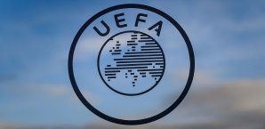 Die UEFA machte im Jahr 2013/14 leichte Verluste UEFA