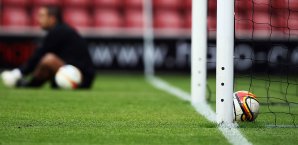 Tor oder kein Tor? Diese Frage soll schon bald zweifelsfrei beantwortet werden Bundesliga