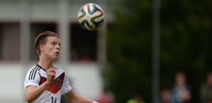 Junioren-Nationalspieler Dzenis Burnic bleibt beim BVB Bundesliga